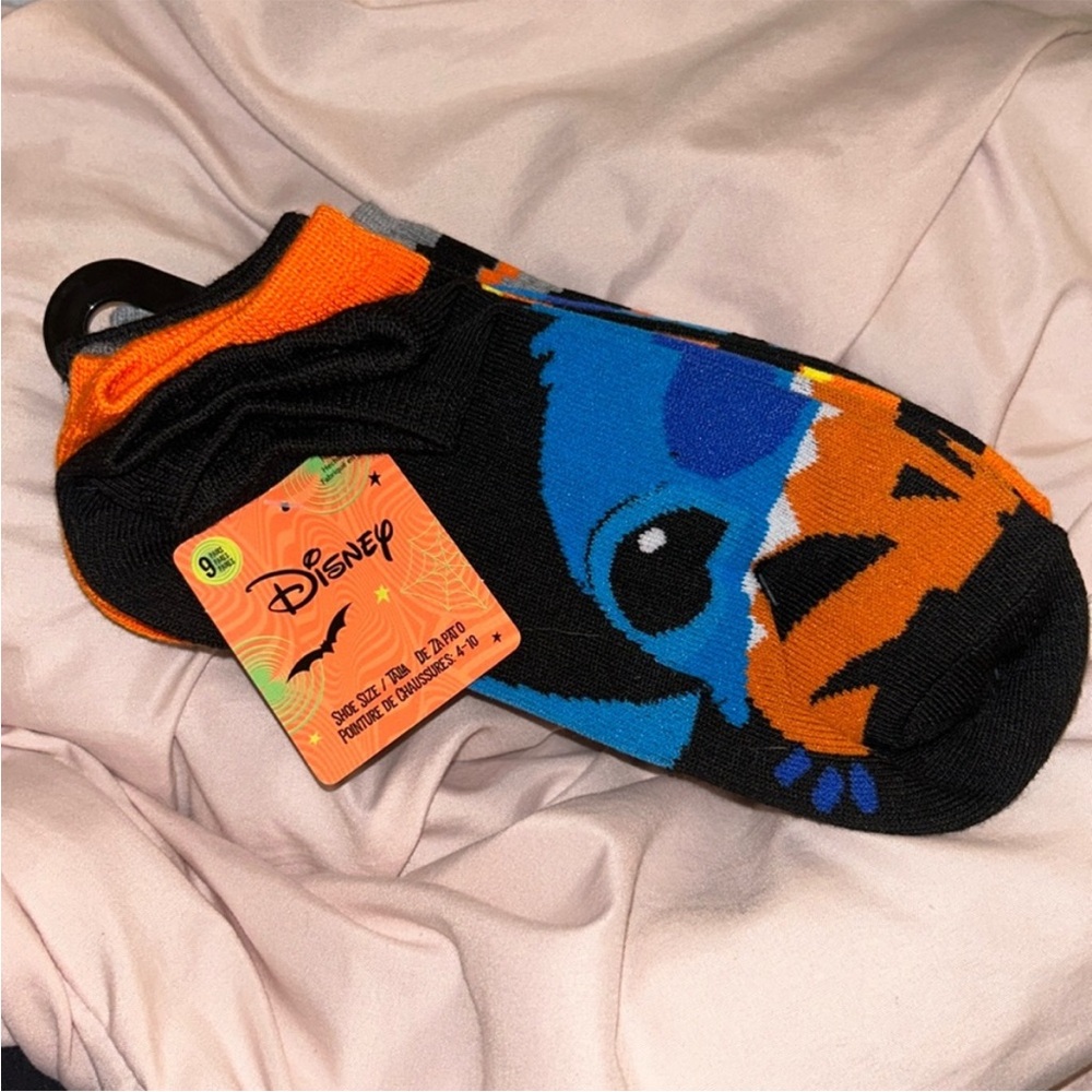 Disney Halloween Stitch 9 pairs of socks - Picture 1 of 6